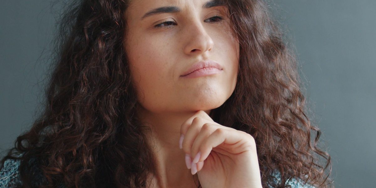 Visualizing the persistent and overwhelming nature of intrusive thoughts common in OCD.