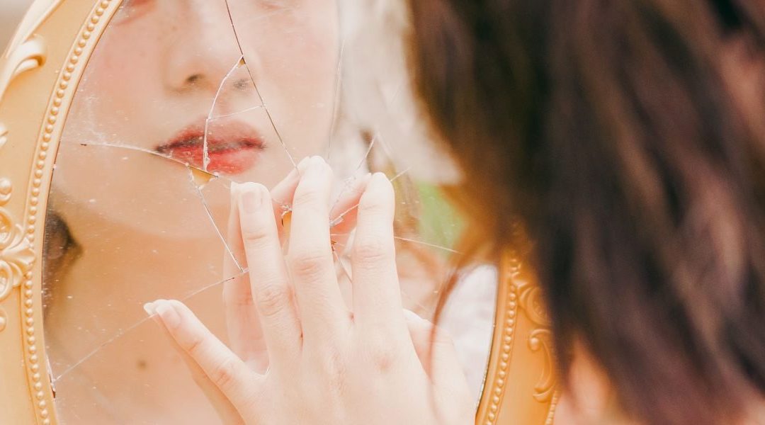 Therapy for Anxious Avoidant Attachment to End Self-Sabotage